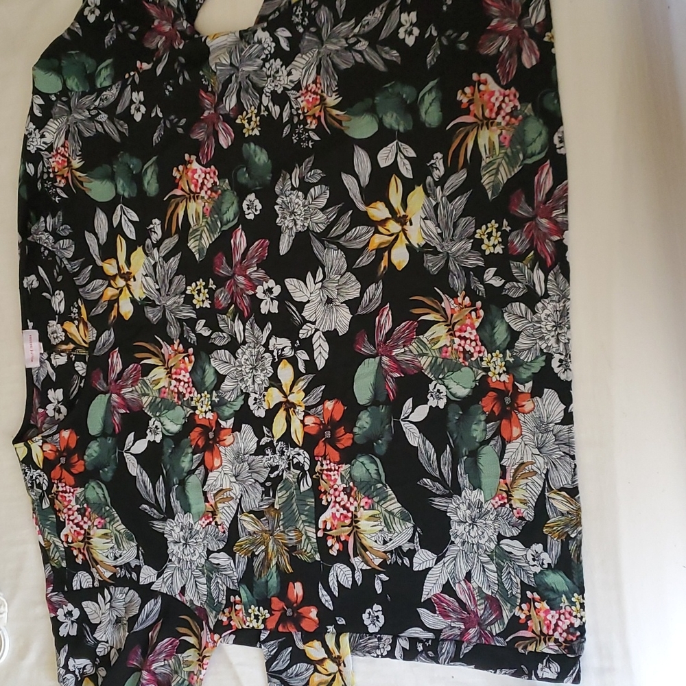 Slightly used, breathable blouse, size 3x